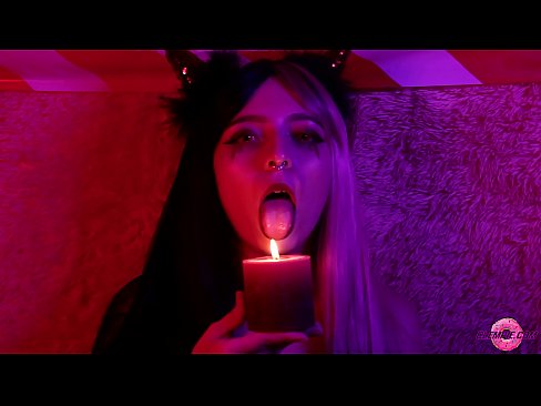 ❤️ Ástríðufullt blowjob frá Sexy Succubus með munnfyllingu ❌ Klámmyndband á klám is.quizfarmature.ru ﹏
