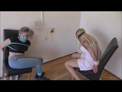 ❤️ Fíkill / bundin og kæfð / stúlka í neyð ❌ Klámmyndband á klám is.quizfarmature.ru ﹏