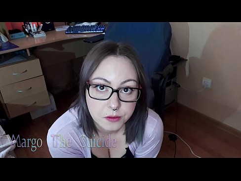 ❤️ Kynþokkafull stelpa með gleraugu sýgur dildó djúpt á myndavélinni ❌ Klámmyndband á klám is.quizfarmature.ru ﹏