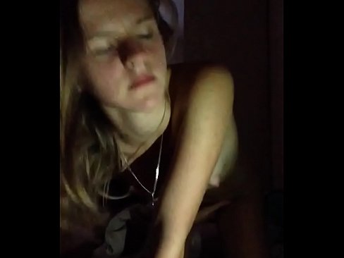 ❤️ Stúlka sjálfsfróar sér og kúrir ❌ Klámmyndband á klám is.quizfarmature.ru ﹏